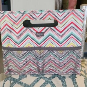 Thirty one file caddy